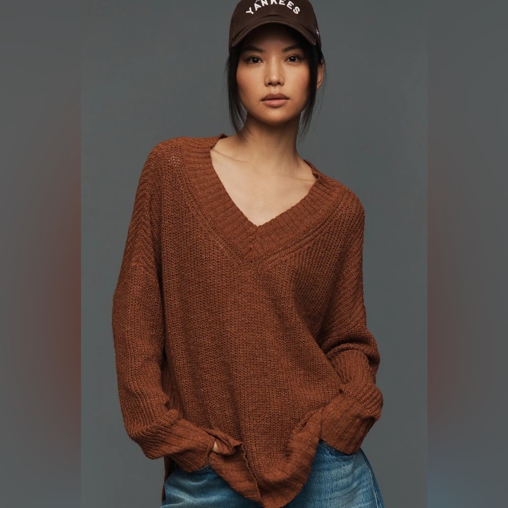 Anthropologie pilcro slouchy v neck sweater Rust